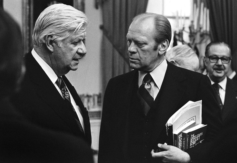 Extraordinary circumstances the presidency of gerald r. ford #8